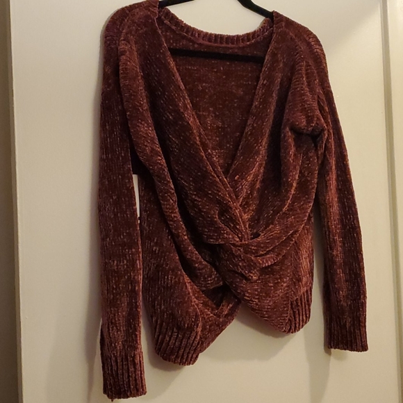 Design Lab Sweater - Picture 4 of 6